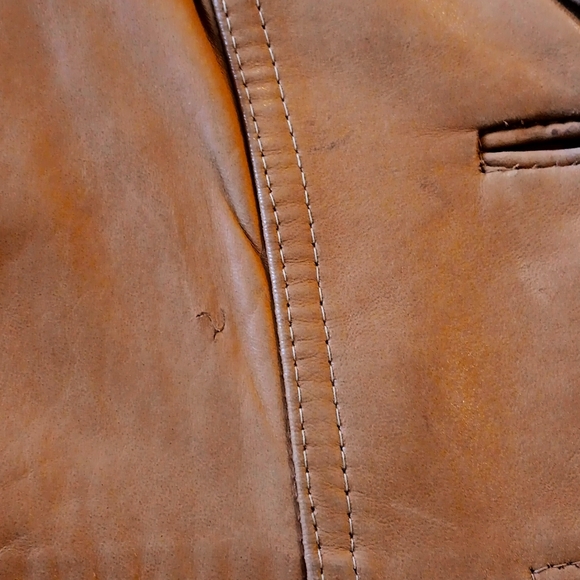Vintage Leather jacket - Picture 6 of 9
